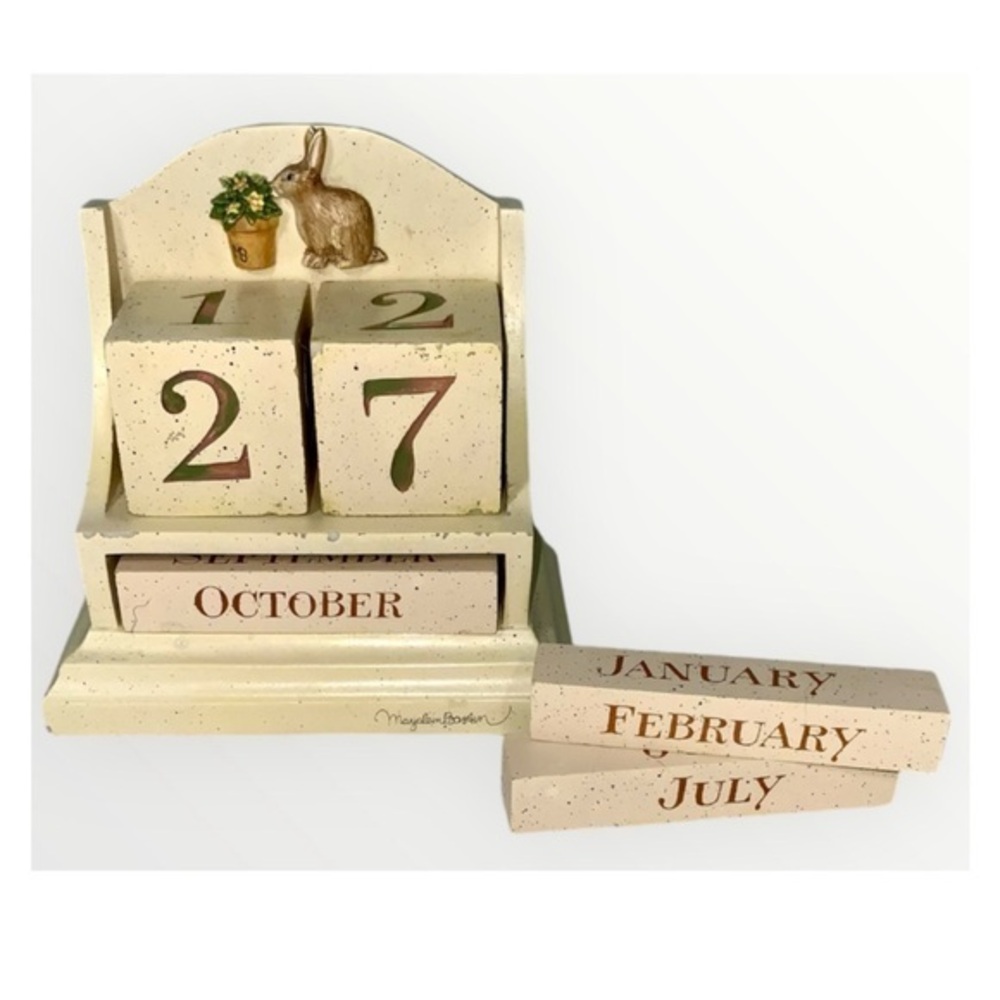 Hallmark Marjolein Bastin Spring Easter Bunny Perpetual Desk Calendar 5x4.5x2.5”